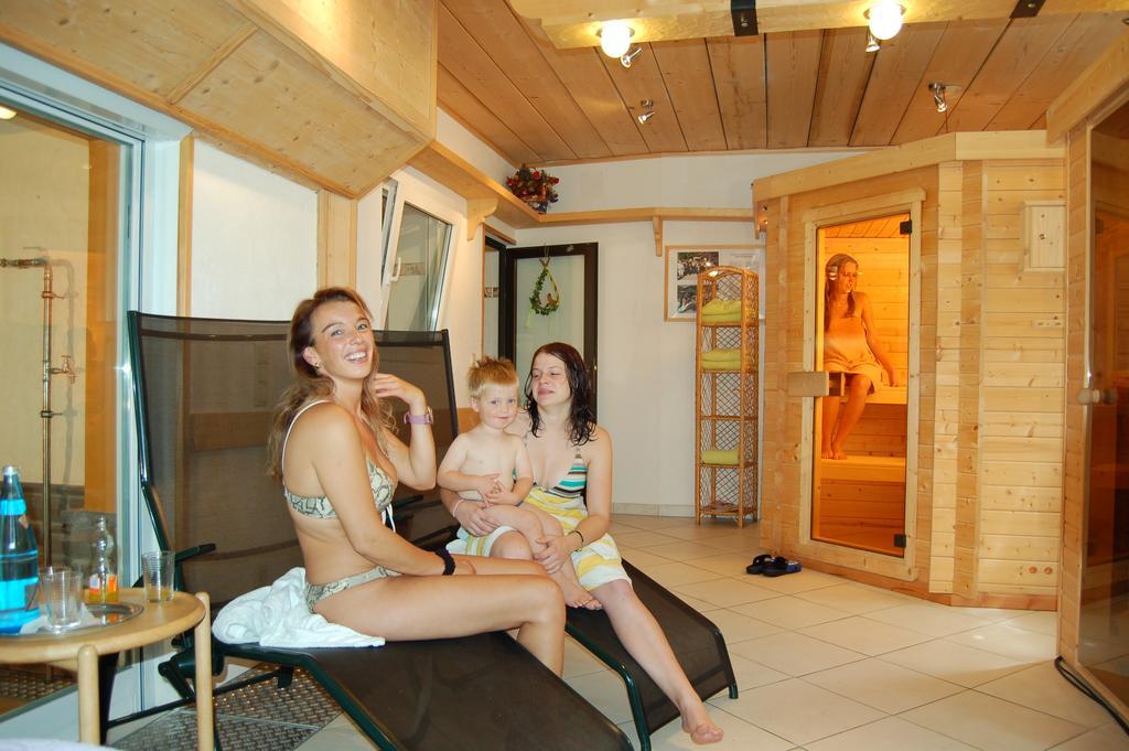 Ferienhotel Faisst Bad Peterstal-Griesbach Rum bild